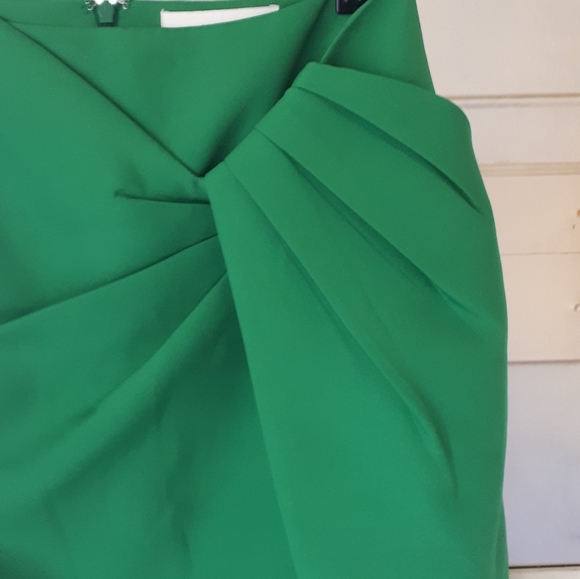 Cameo green mini skirt with pleat front faux wrap detail size XS - Picture 2 of 9